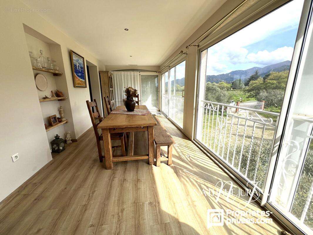 Maison à LAROQUE-DES-ALBERES