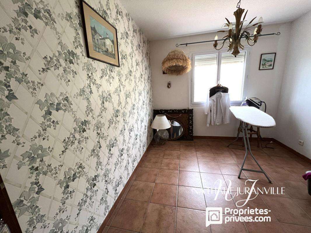 Maison à LAROQUE-DES-ALBERES