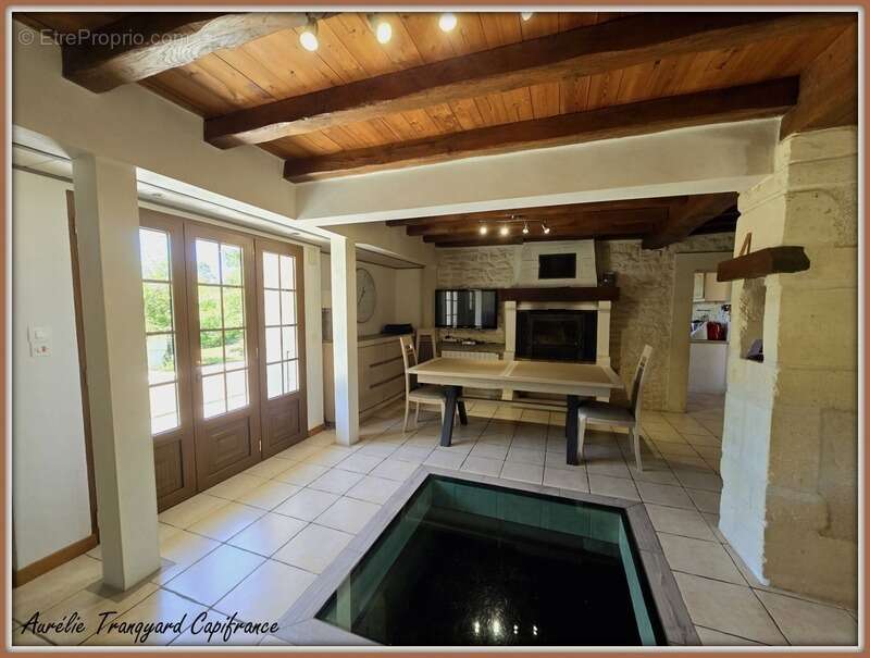 Maison à BRIZAMBOURG