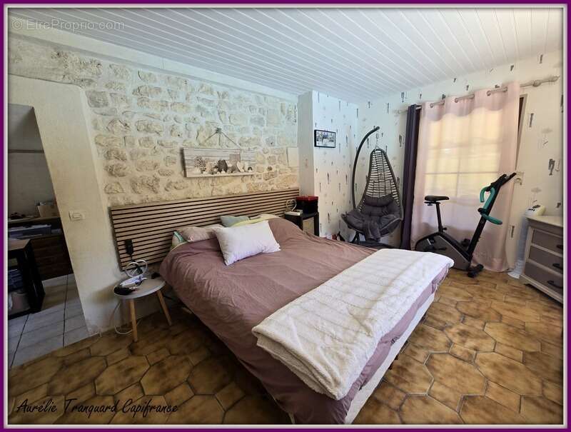 Maison à BRIZAMBOURG