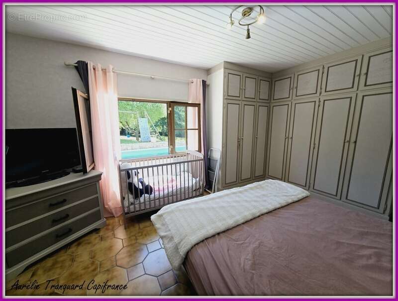 Maison à BRIZAMBOURG