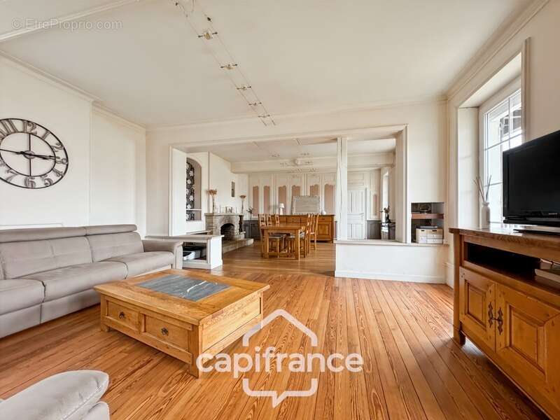 Maison à SAINT-GERMAIN-DU-PLAIN