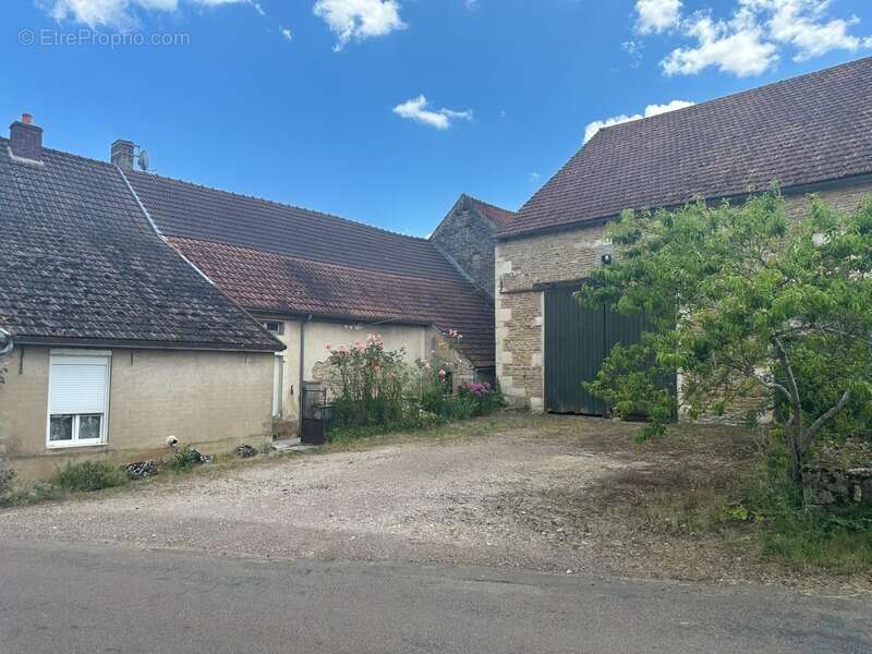 Maison à POUILLY-EN-AUXOIS