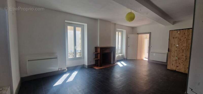 Appartement à ESTANG