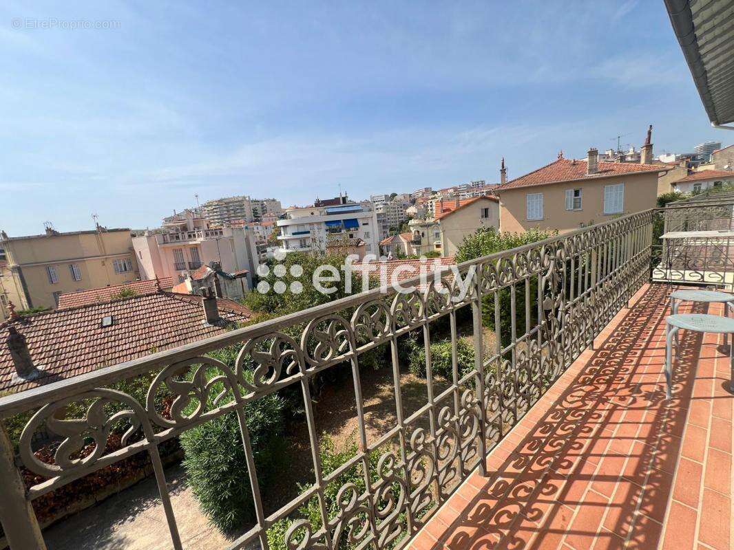 Appartement à CANNES