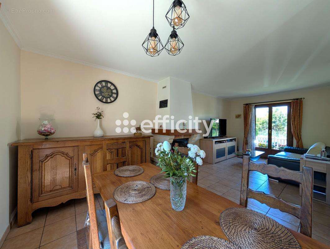 Maison à SAINT-PRIX