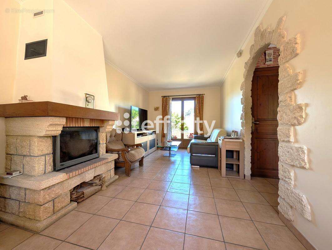 Maison à SAINT-PRIX