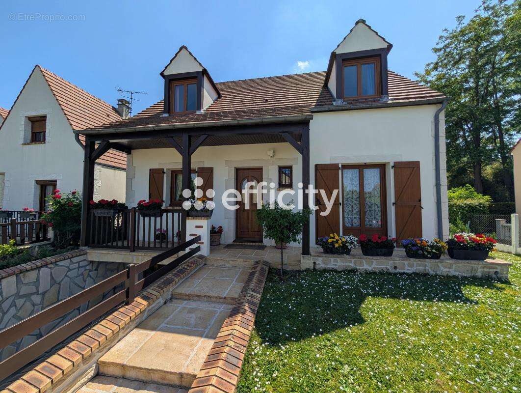 Maison à SAINT-PRIX