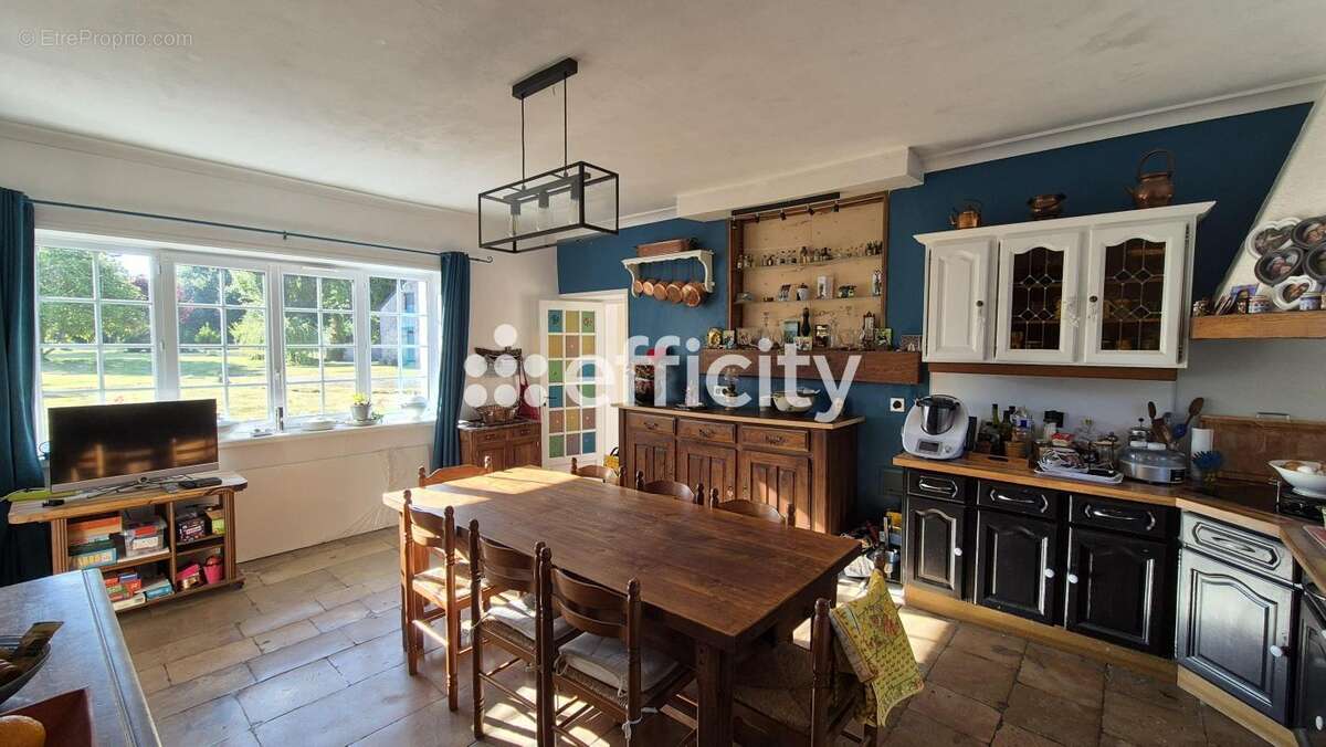 Maison à SAINT-PIERRE-DU-MONT