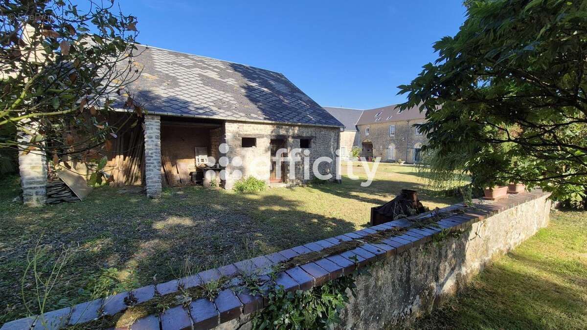 Maison à SAINT-PIERRE-DU-MONT