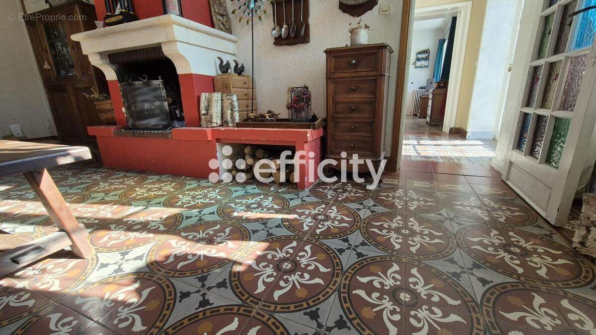 Maison à SAINT-PIERRE-DU-MONT