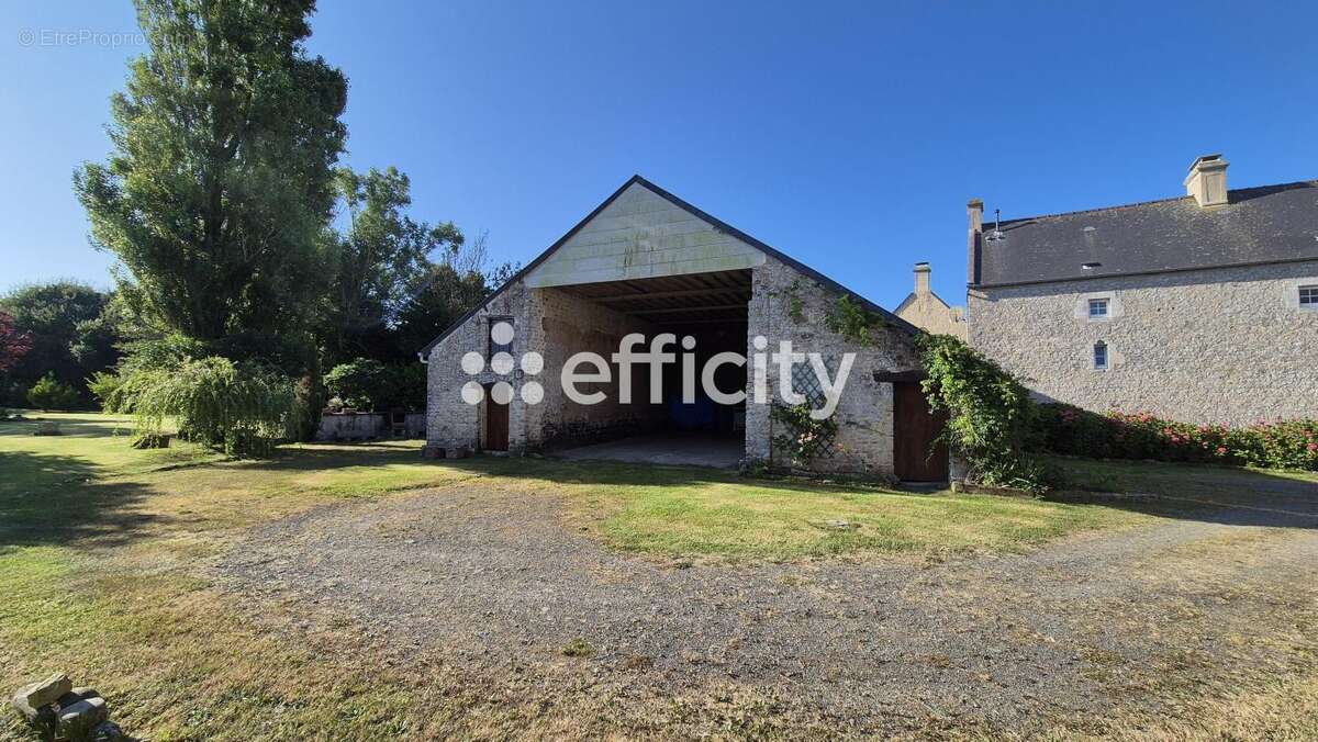 Maison à SAINT-PIERRE-DU-MONT