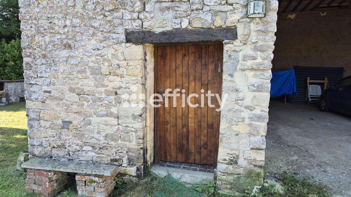 Maison à SAINT-PIERRE-DU-MONT