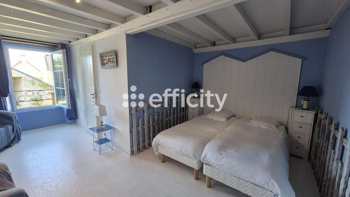 Maison à SAINT-PIERRE-DU-MONT