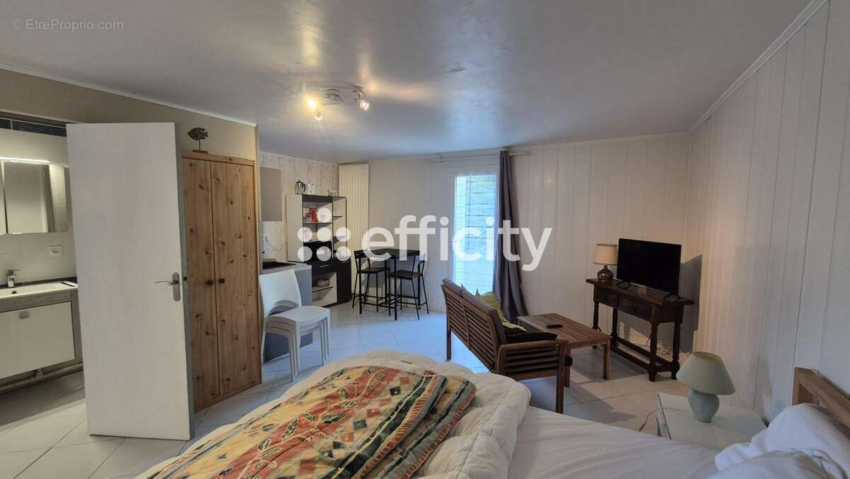 Maison à SAINT-PIERRE-DU-MONT