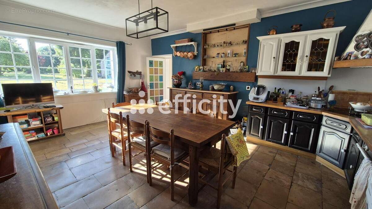 Maison à SAINT-PIERRE-DU-MONT