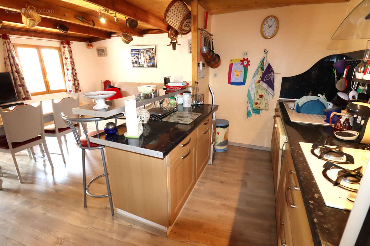 Appartement à COLMARS