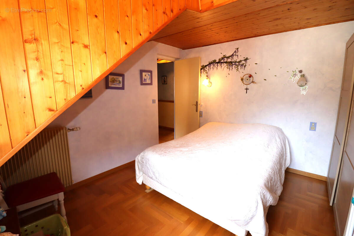 Appartement à COLMARS