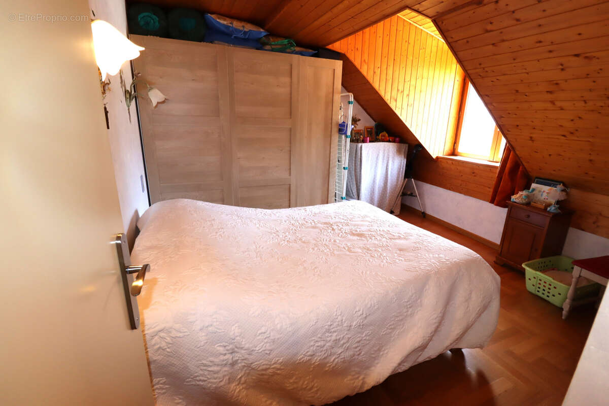 Appartement à COLMARS