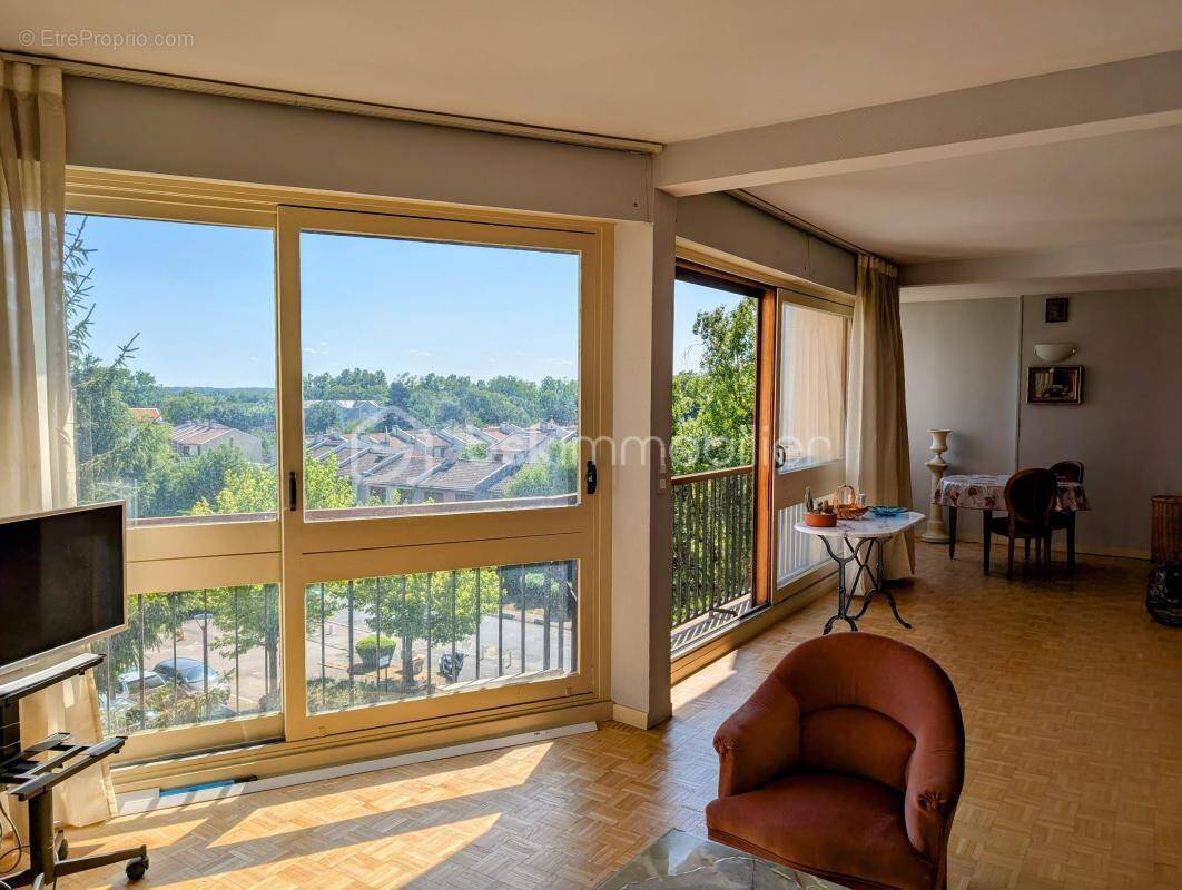 Appartement à RIS-ORANGIS