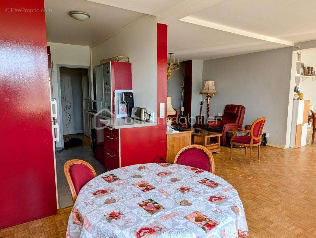 Appartement à RIS-ORANGIS