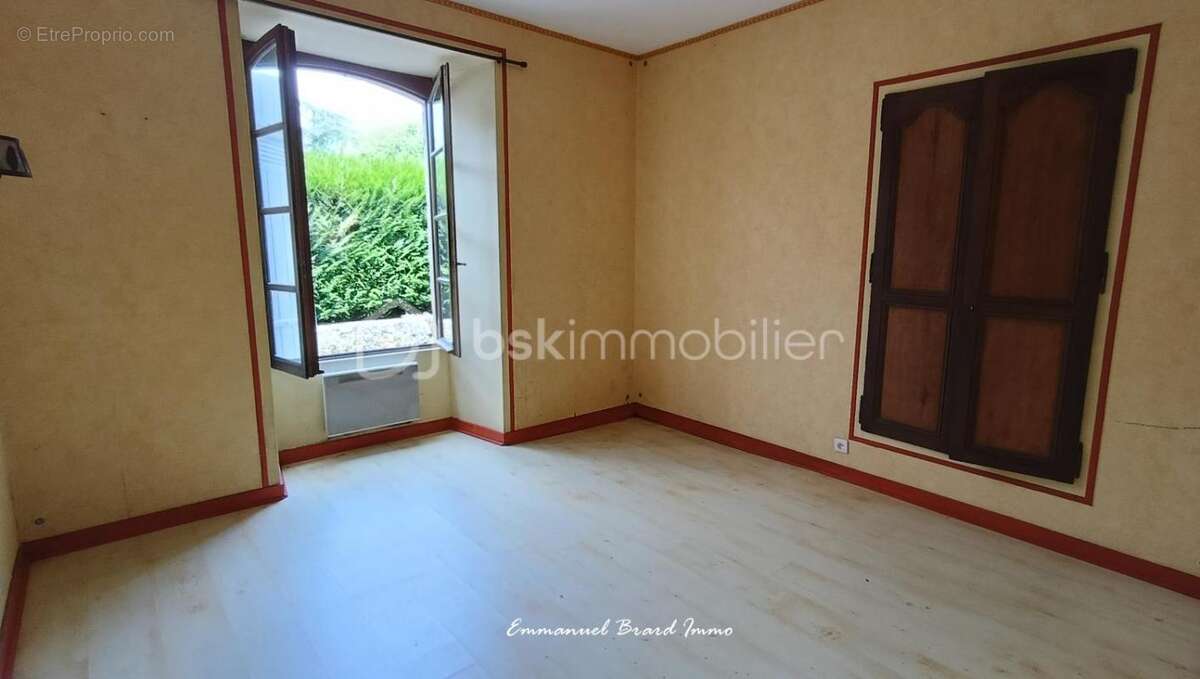 Appartement à LUSIGNAN