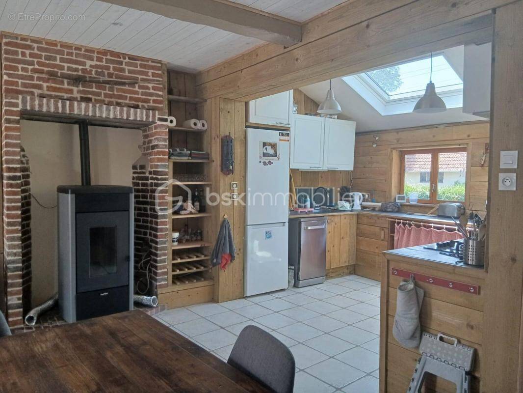 Maison à MENIL-HUBERT-EN-EXMES