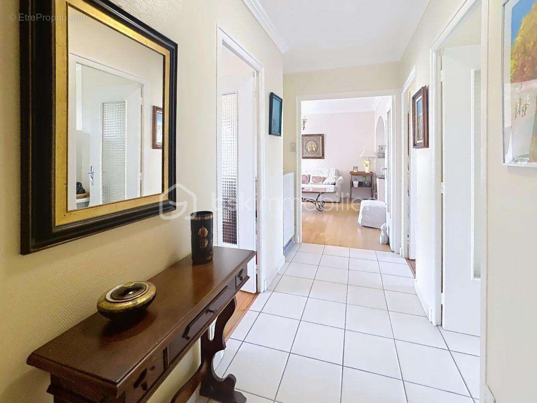 Appartement à LE PONT-DE-CLAIX