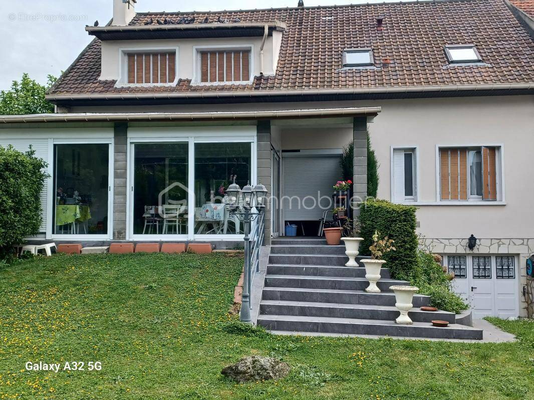 Maison à AULNAY-SOUS-BOIS