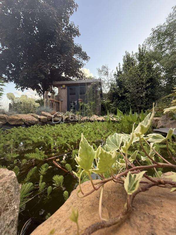 Maison à MAGNY-LE-DESERT