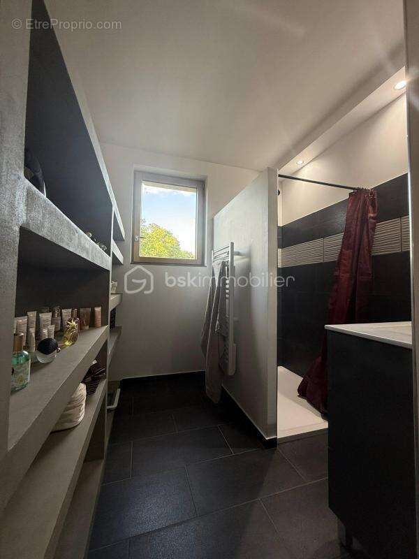 Maison à MAGNY-LE-DESERT