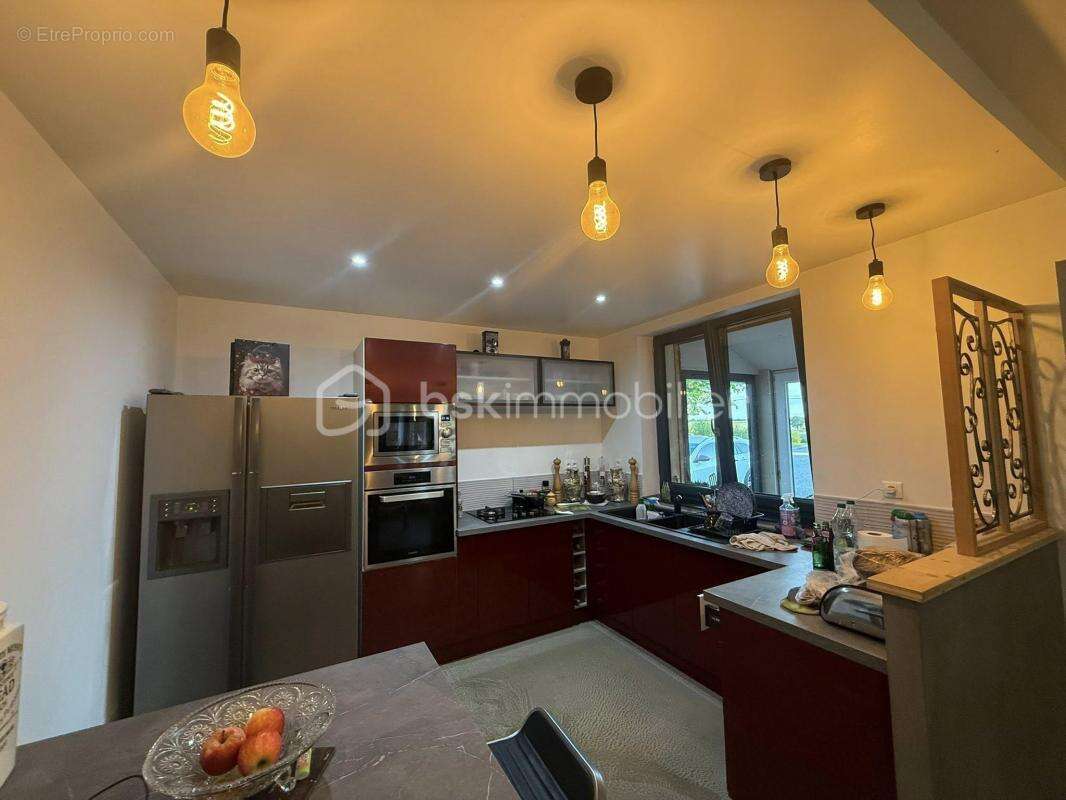 Maison à MAGNY-LE-DESERT