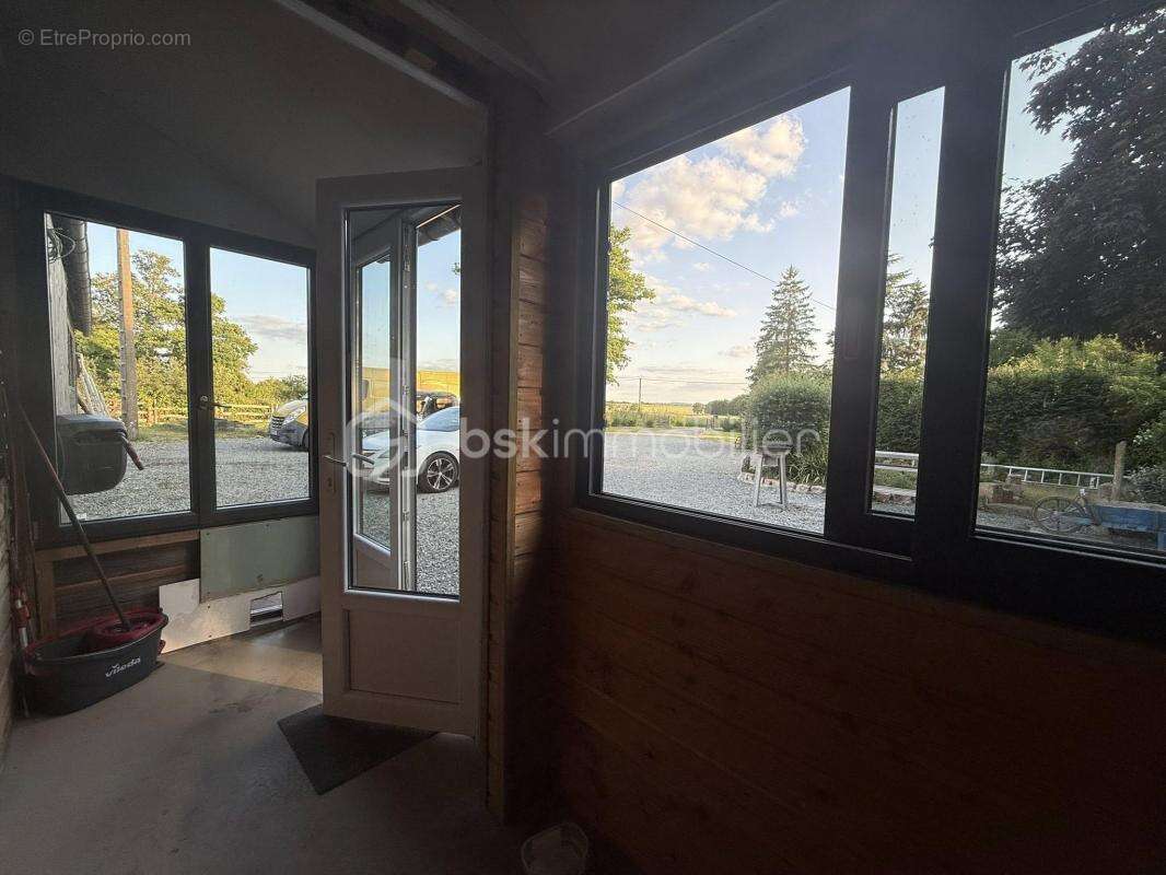 Maison à MAGNY-LE-DESERT