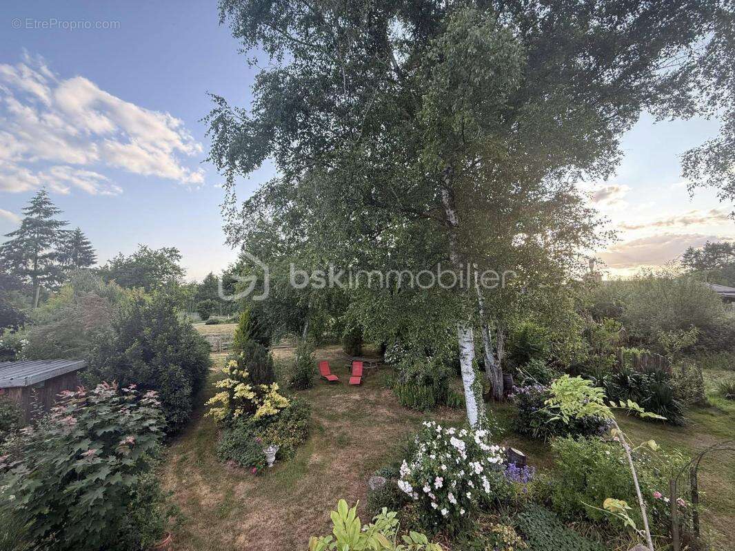 Maison à MAGNY-LE-DESERT