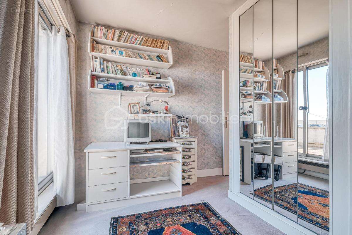 Appartement à PARIS-19E