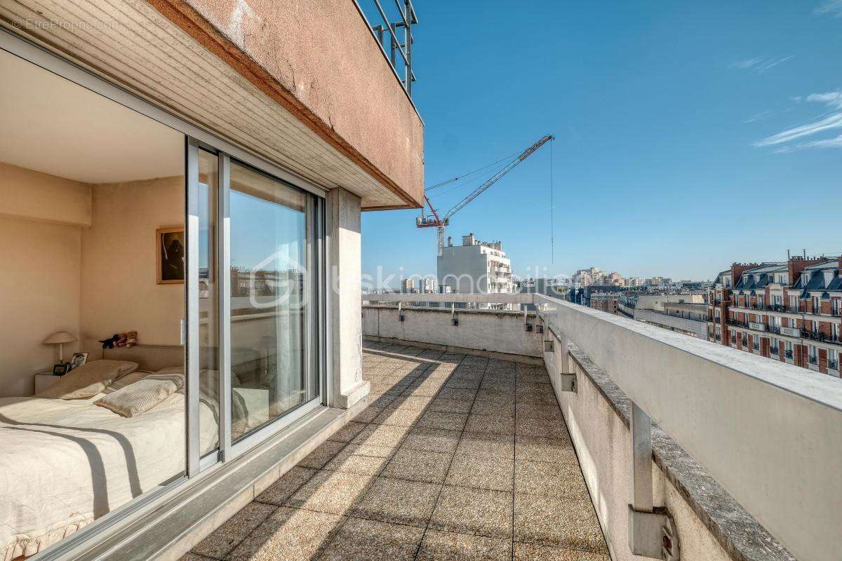Appartement à PARIS-19E