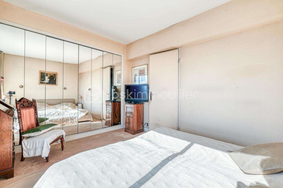 Appartement à PARIS-19E