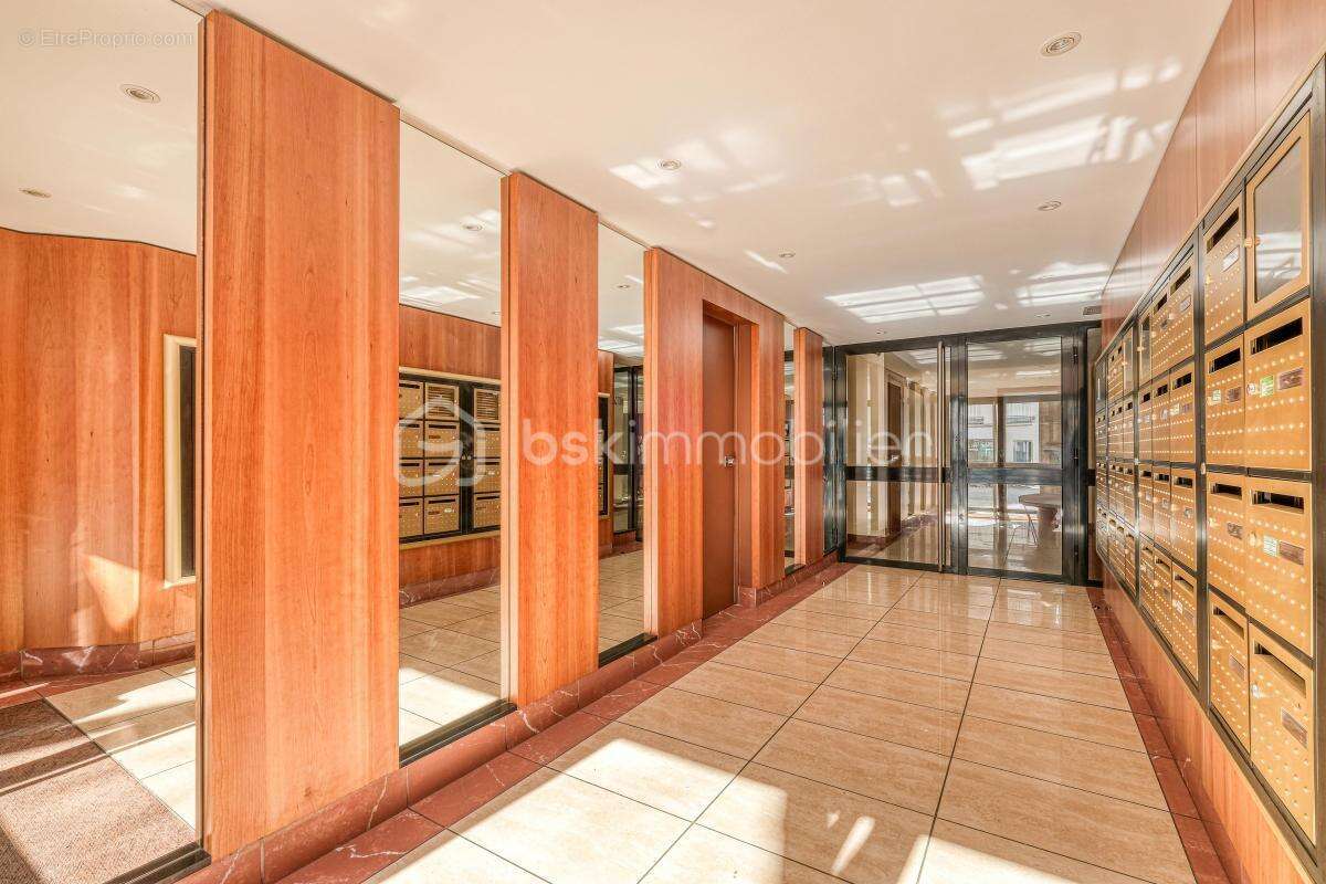 Appartement à PARIS-19E