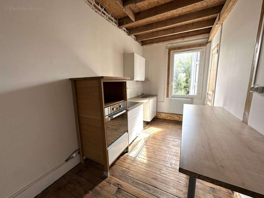 Appartement à UNIEUX