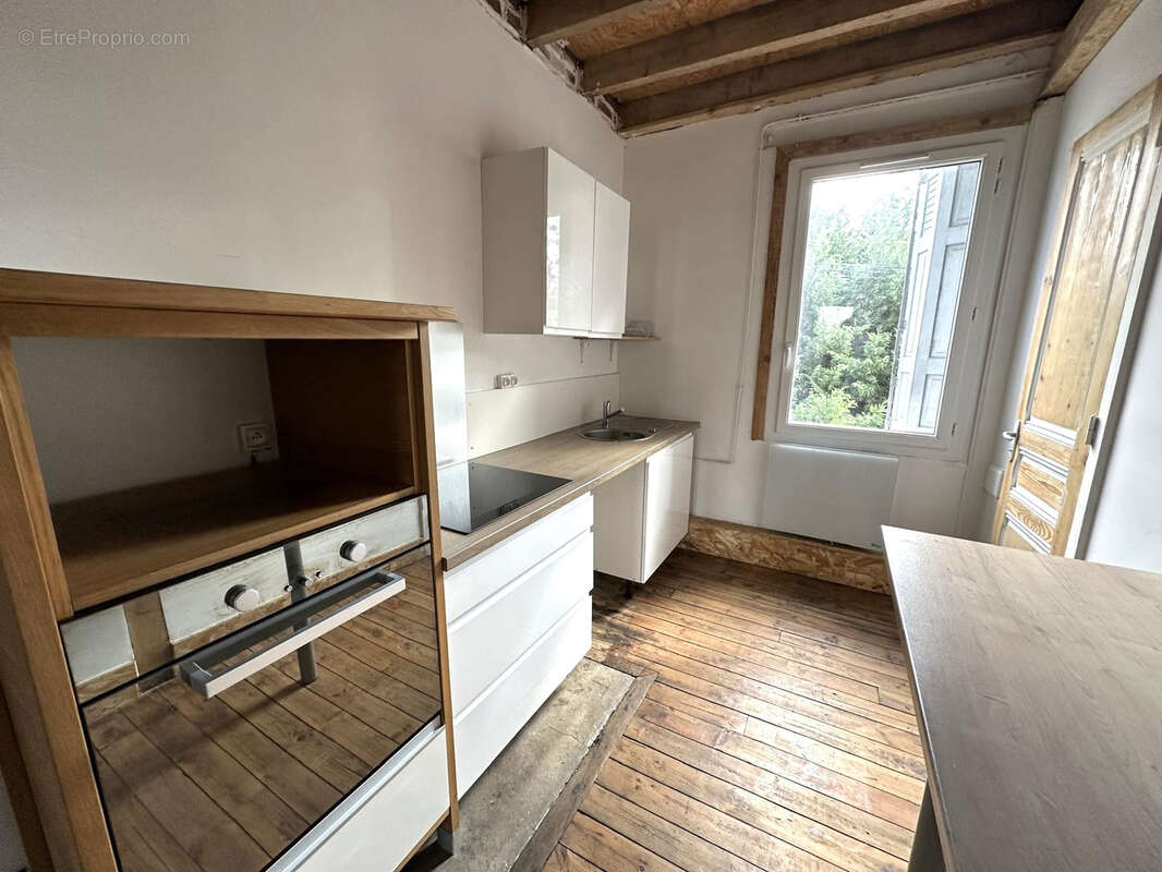 Appartement à UNIEUX