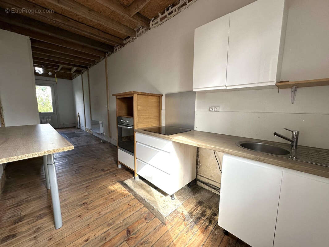 Appartement à UNIEUX