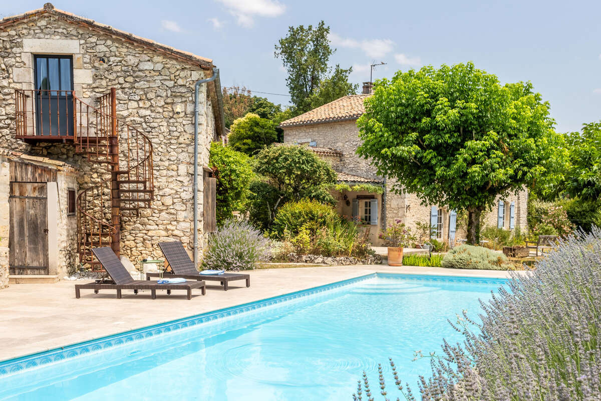 Maison à MONTAIGU-DE-QUERCY