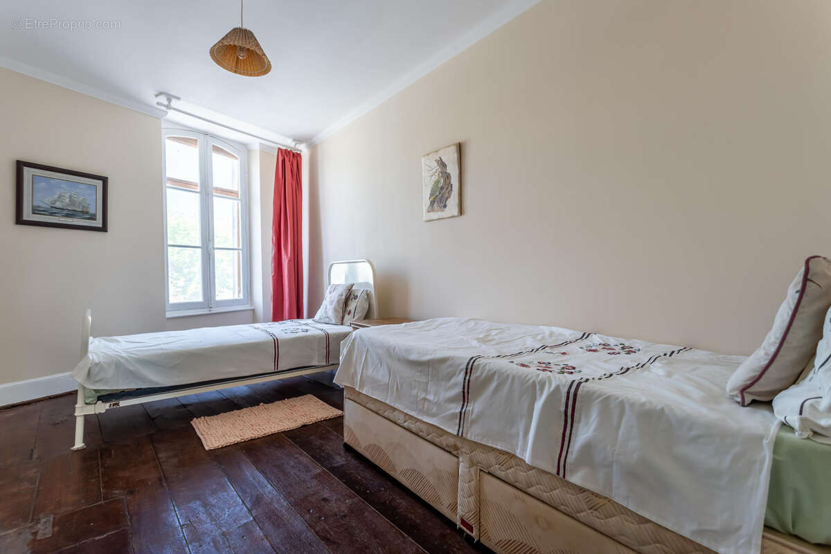 Maison à BOURG-DE-VISA