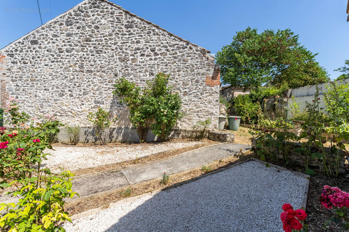 Maison à BOURG-DE-VISA