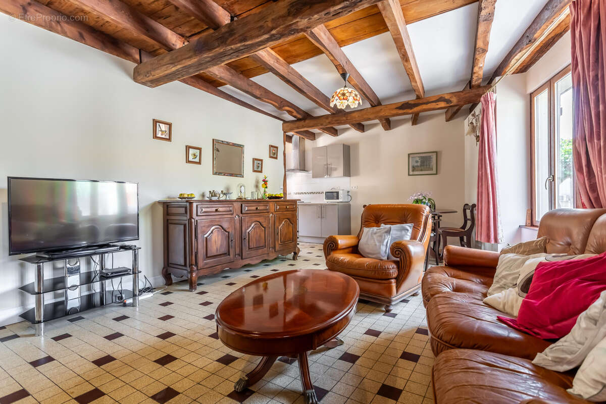 Maison à BOURG-DE-VISA