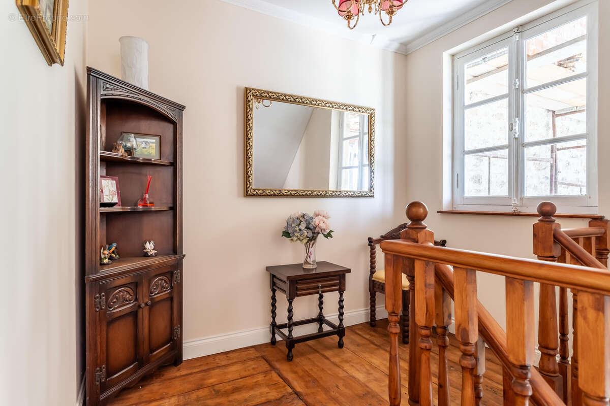 Maison à BOURG-DE-VISA