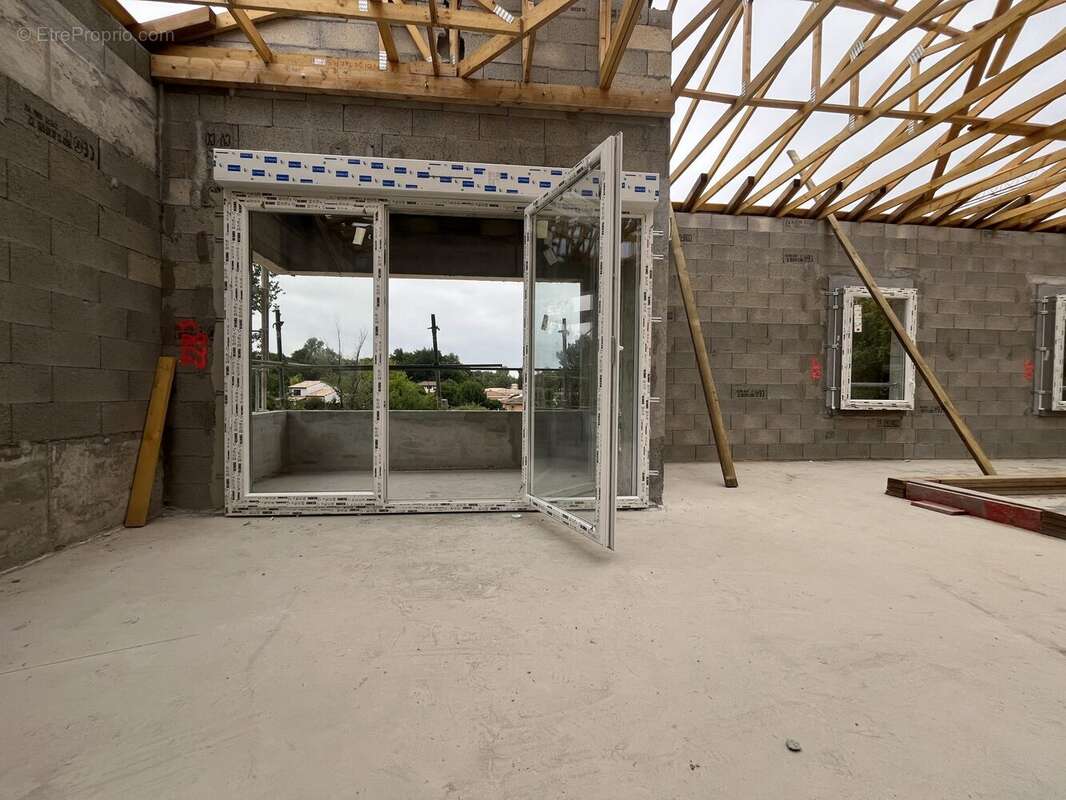 Appartement à LE TAILLAN-MEDOC