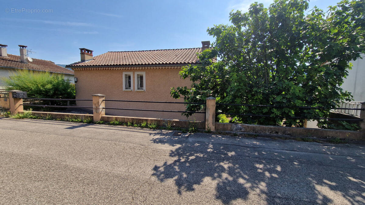 Maison à BRANOUX-LES-TAILLADES