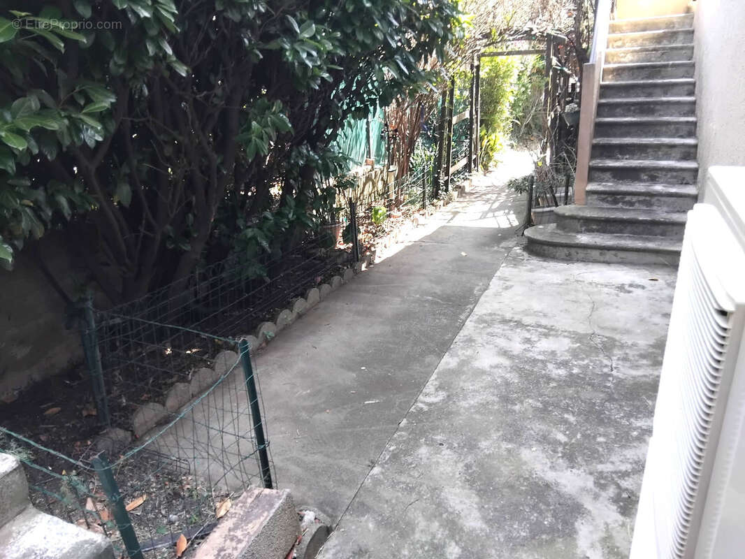 Maison à BRANOUX-LES-TAILLADES