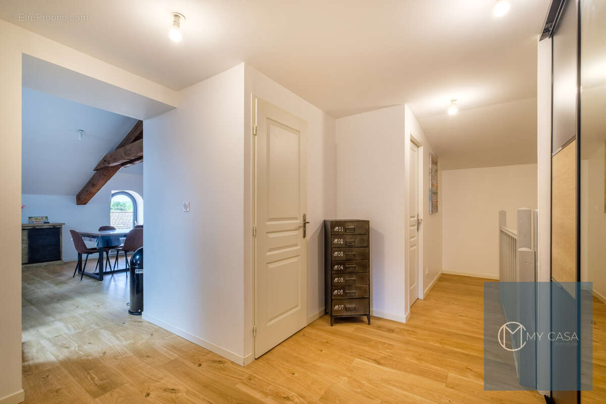 Appartement à LES CHERES